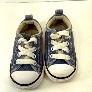 Converse toddler denim unisex size 5